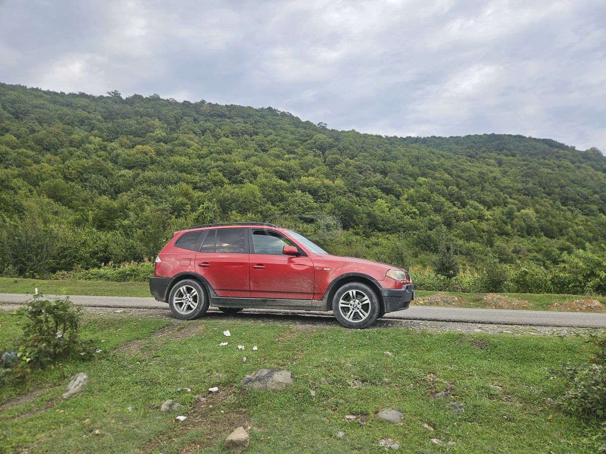 BMW X3 2004 — photo 2