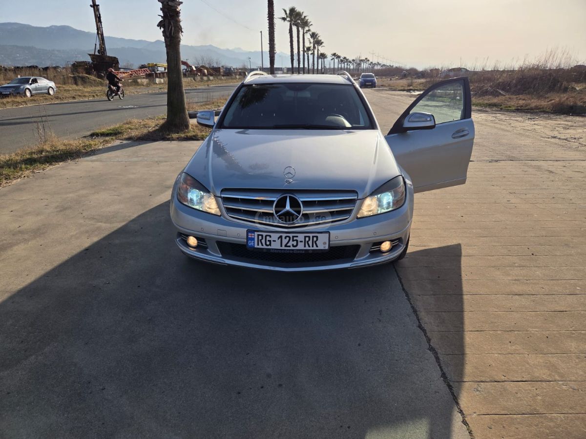 Mercedes-Benz C 220 2007 — photo 2