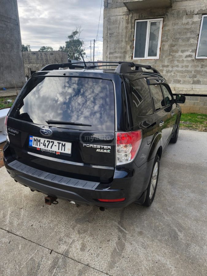 Subaru Forester 2012 — photo 2