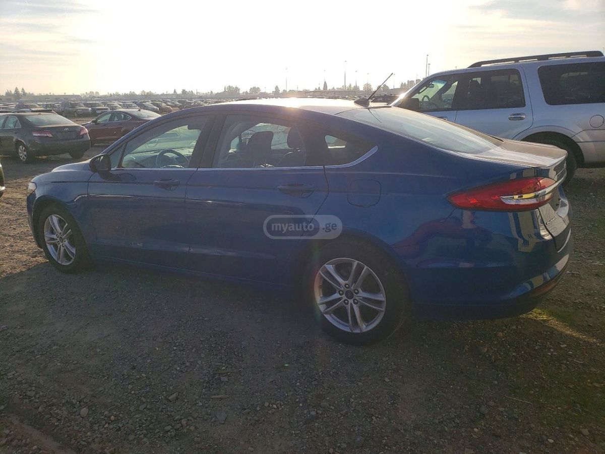 Ford Fusion 2018 — photo 2
