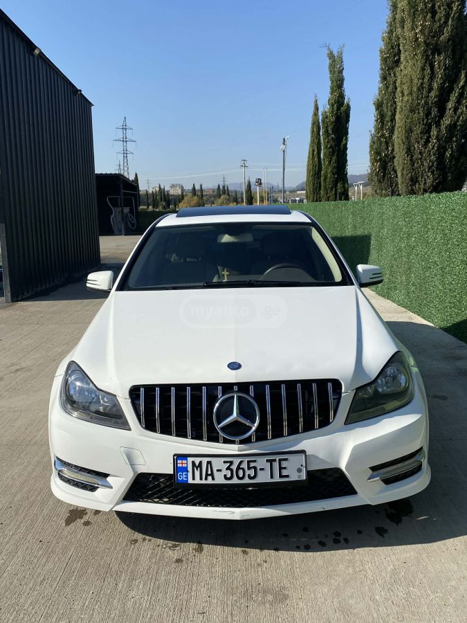 Mercedes-Benz C 300