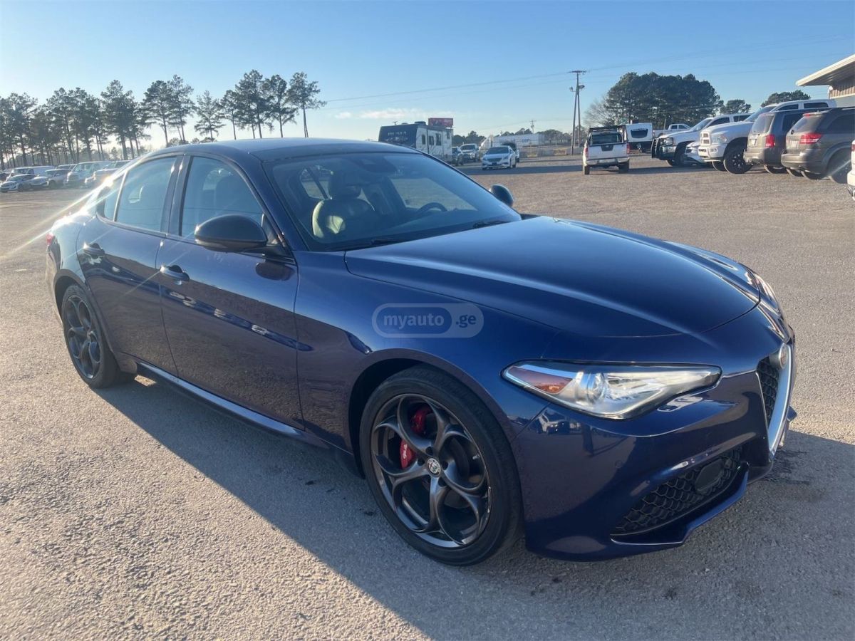 Alfa Romeo Giulia