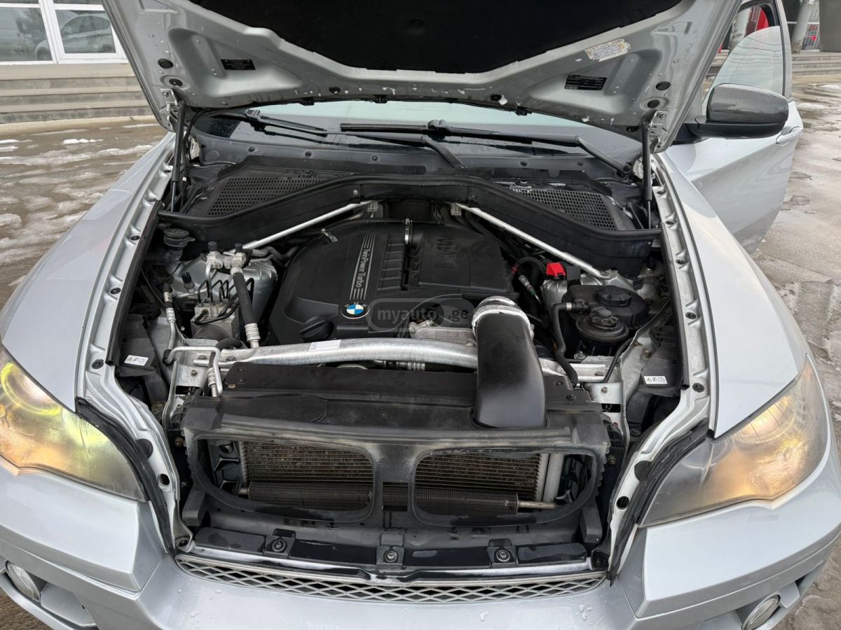 BMW X6 2011 — photo 2