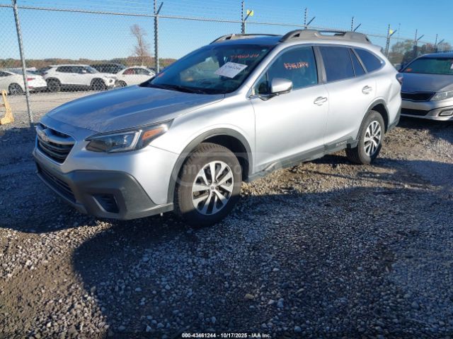 Subaru Outback 2022 — photo 2