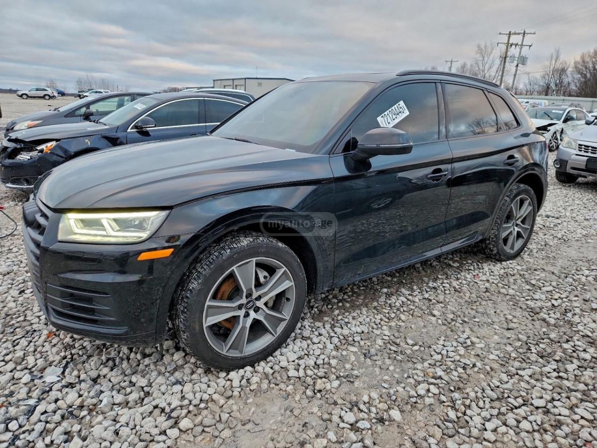 Audi Q5 2020 — photo 2