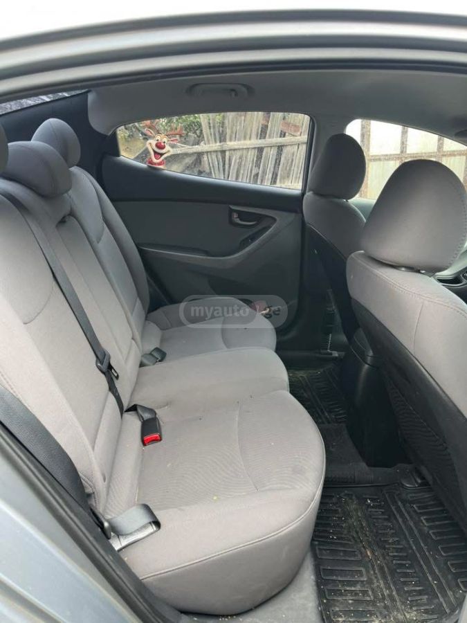 Hyundai Elantra 2015 — photo 2