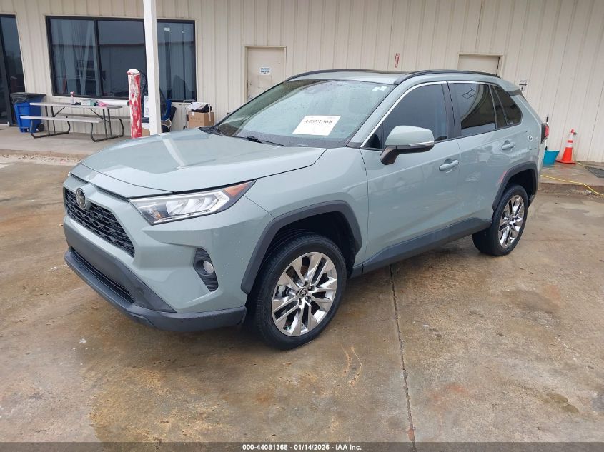 Toyota RAV4 2021 — photo 2