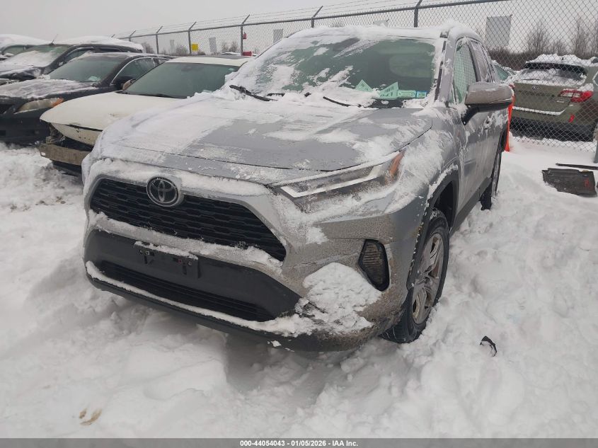 Toyota RAV4 2023 — photo 2