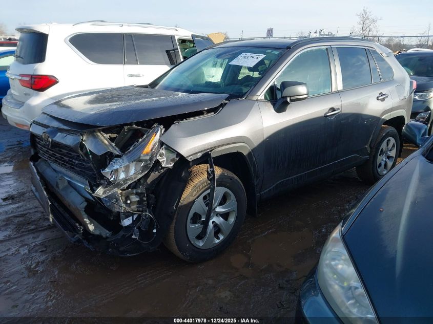 Toyota RAV4 2019 — photo 2