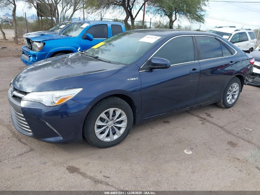 Toyota Camry 2015 — photo 2