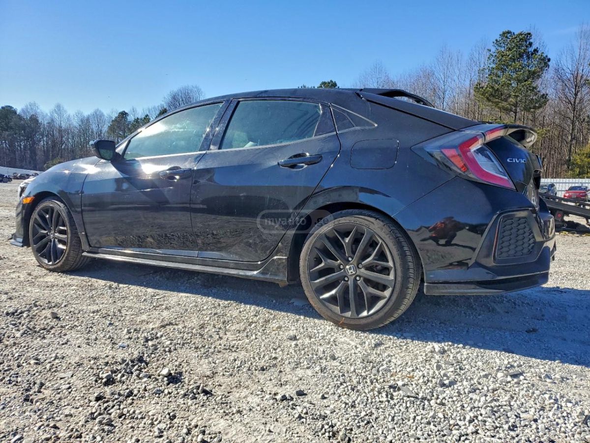 Honda Civic 2018 — photo 2