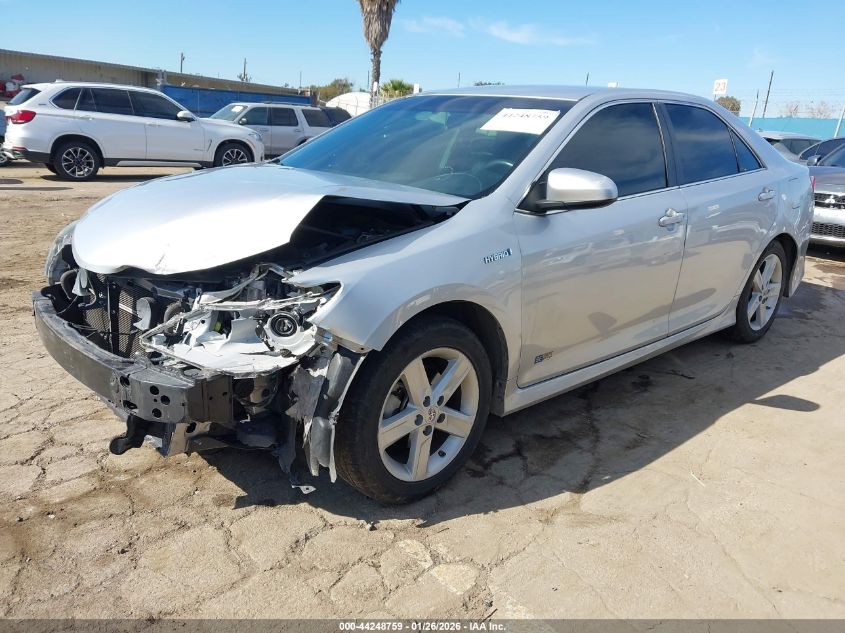 Toyota Camry 2014 — photo 2
