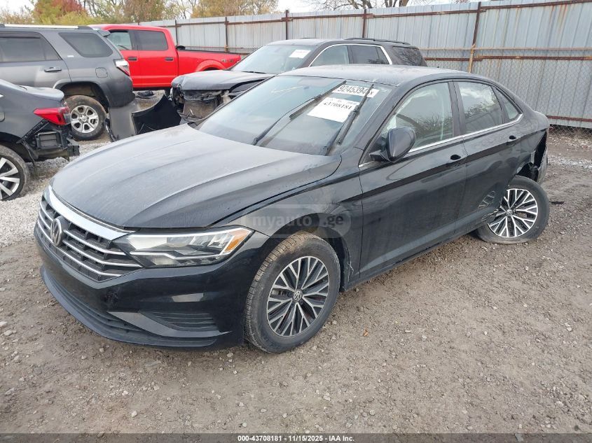 Volkswagen Jetta 2021 — photo 2