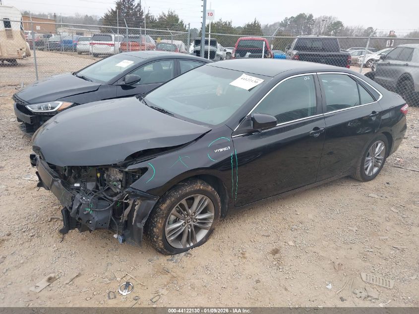 Toyota Camry 2017 — photo 2