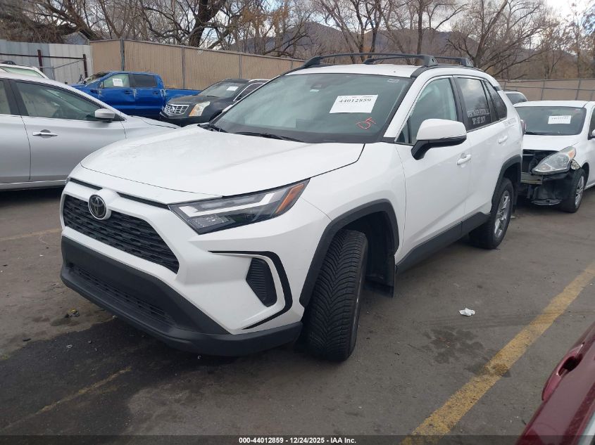 Toyota RAV4 2024 — photo 2