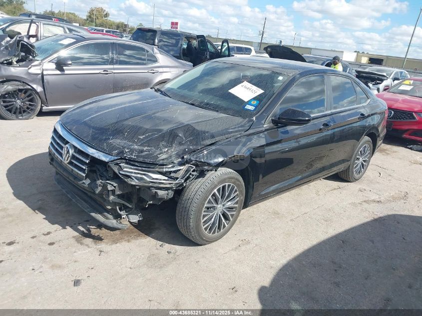 Volkswagen Jetta 2021 — photo 2