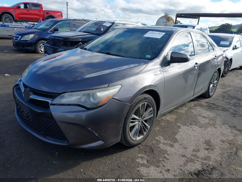 Toyota Camry 2015 — photo 2