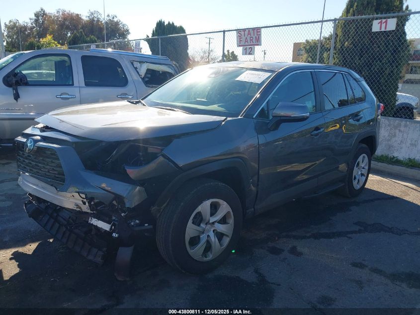 Toyota RAV4 2025 — photo 2