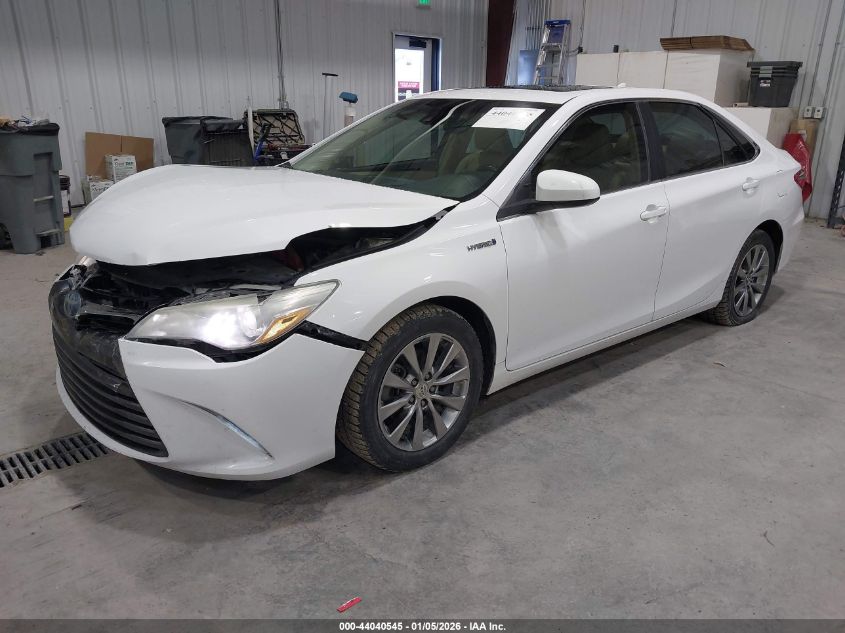 Toyota Camry 2016 — photo 2