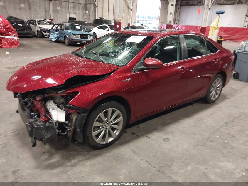 Toyota Camry 2016 — photo 2