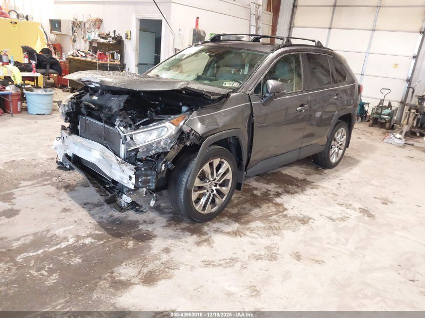 Toyota RAV4 2019 — photo 2