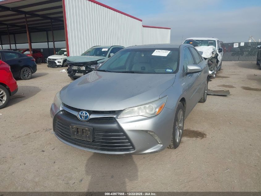 Toyota Camry 2015 — photo 2