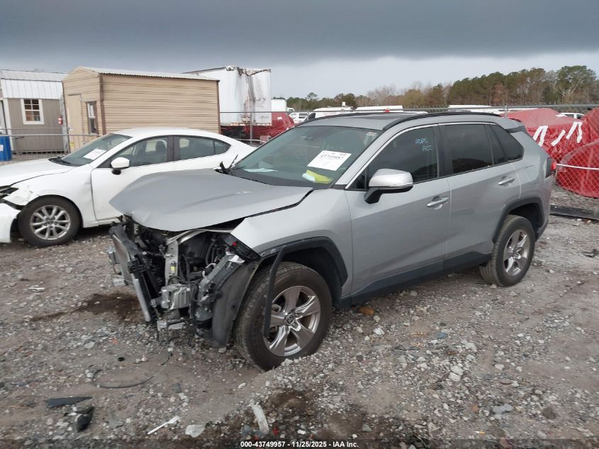 Toyota RAV4 2022 — photo 2