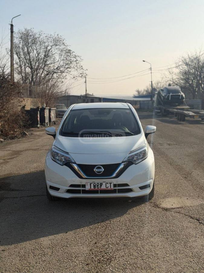 Nissan Note 2020 — photo 2