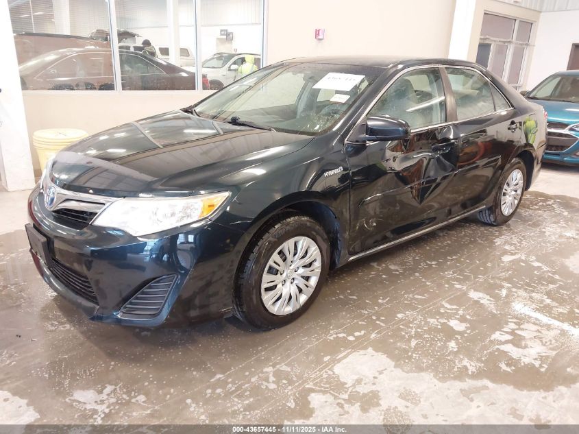 Toyota Camry 2014 — photo 2