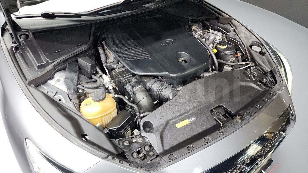 Infiniti Q50 2015 — photo 2