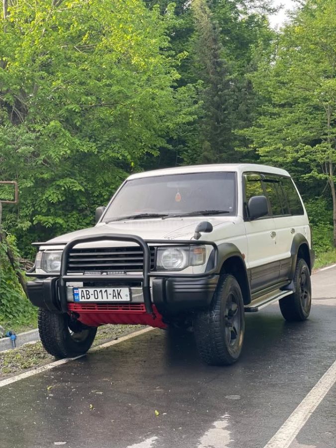 Mitsubishi Pajero 1991 — photo 2
