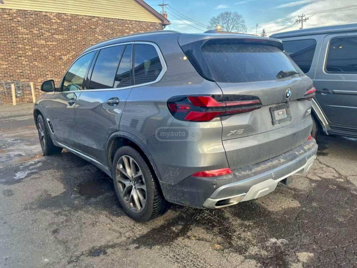 BMW X5 2024 — photo 2