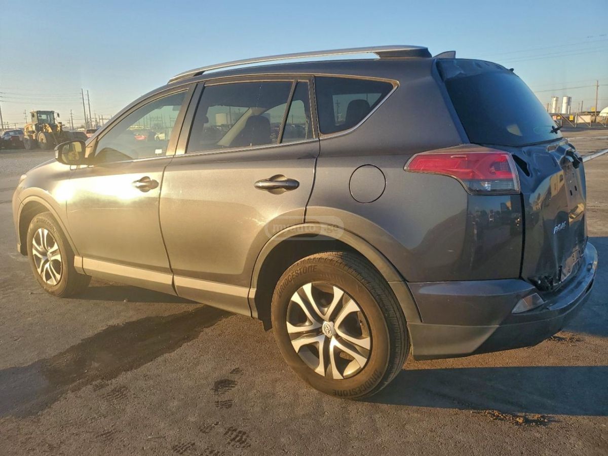 Toyota RAV4 2016 — photo 2