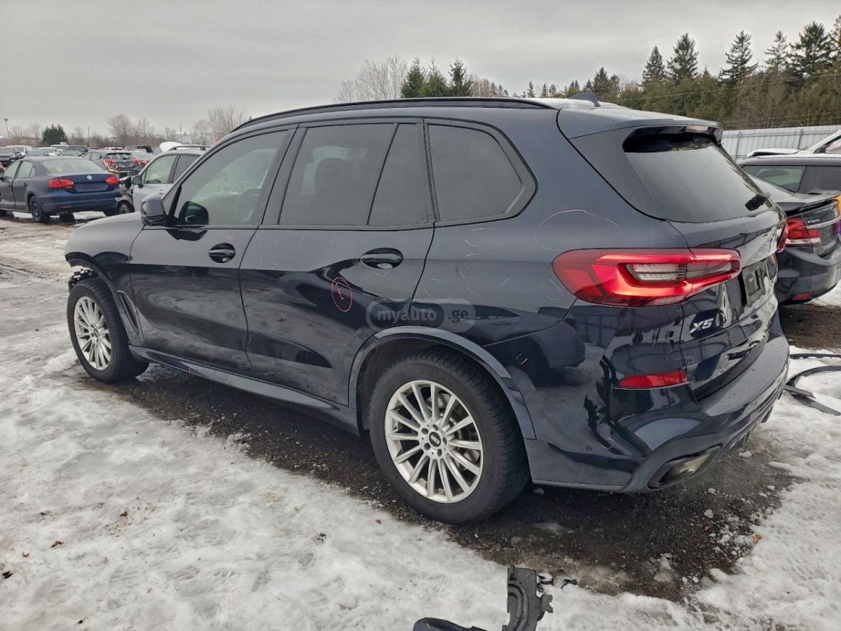 BMW X5 2022 — photo 2