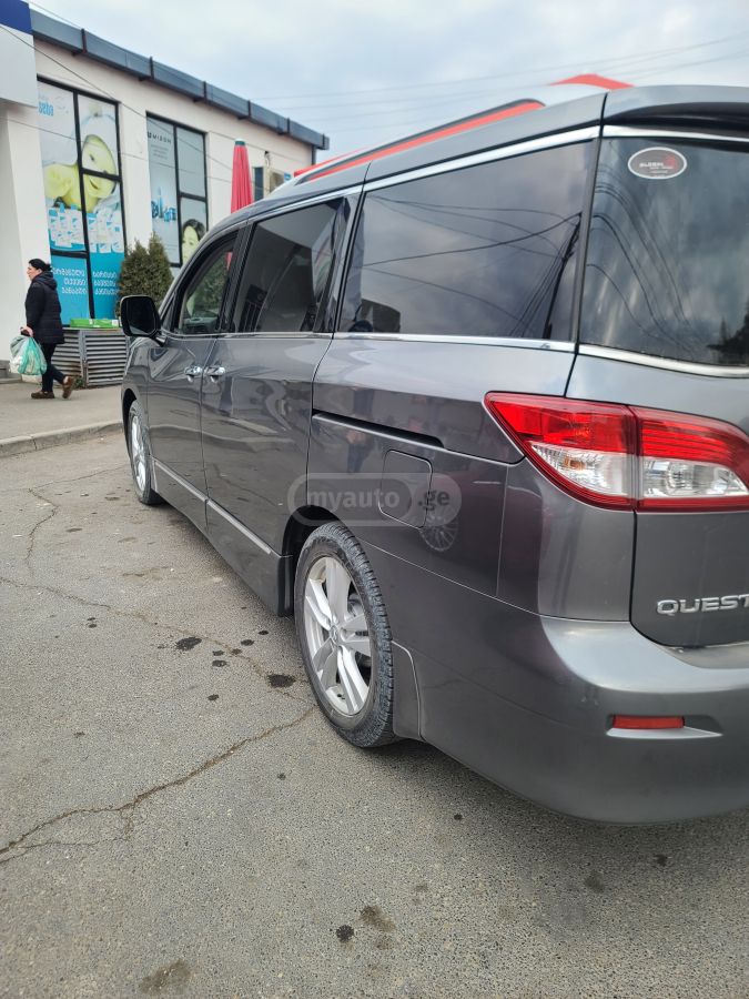 Nissan Quest 2015 — photo 2