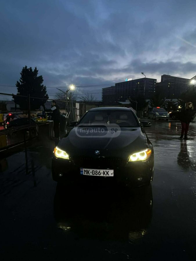 BMW 528