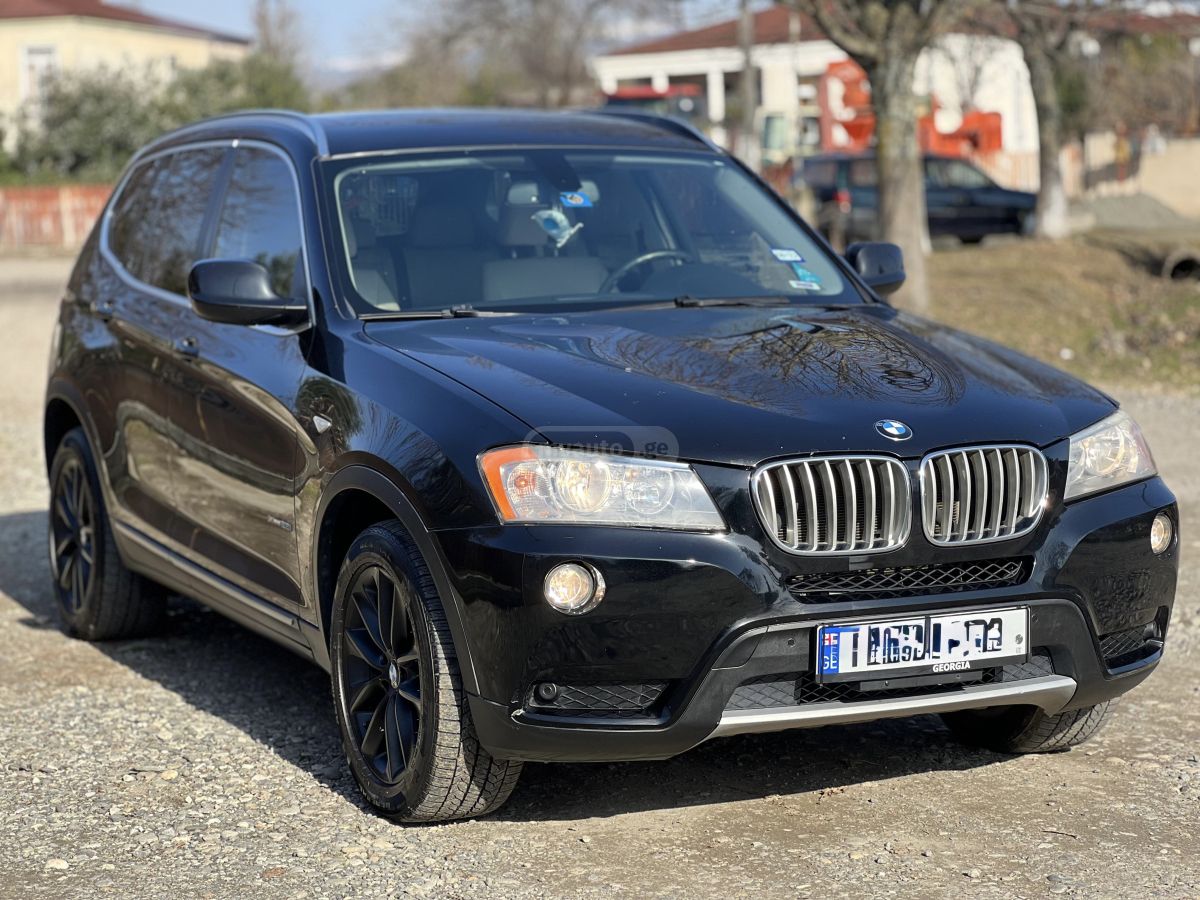 BMW X3 2013 — photo 2