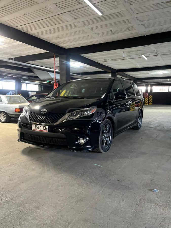 Toyota Sienna