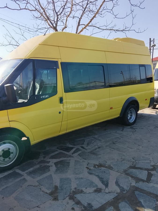 Ford Transit 2011 — photo 2