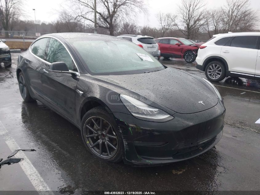 Tesla Model 3 2019 — photo 2