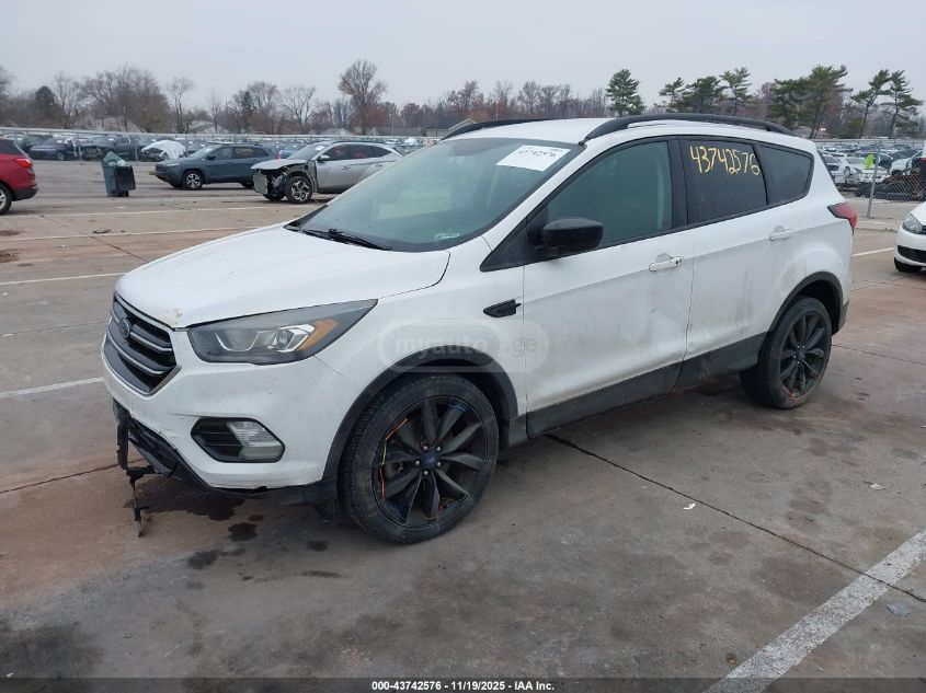 Ford Escape 2019 — photo 2