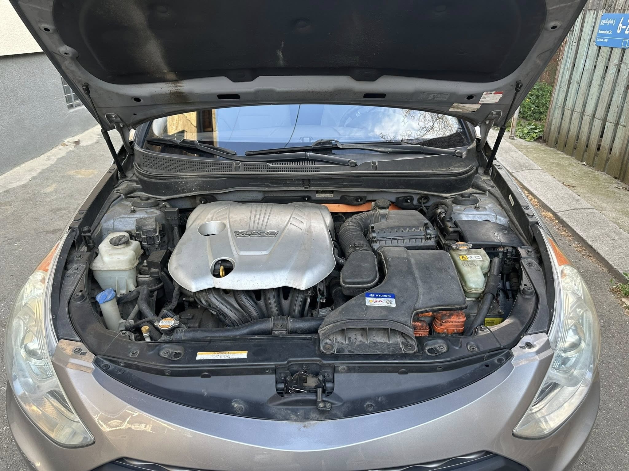 Hyundai Sonata 2011 — photo 2