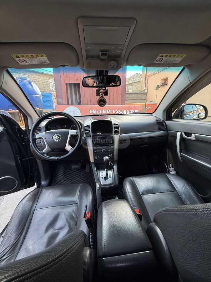 Chevrolet Captiva 2010 — photo 2