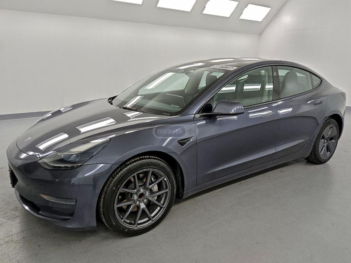 Tesla Model S 2022 — photo 2