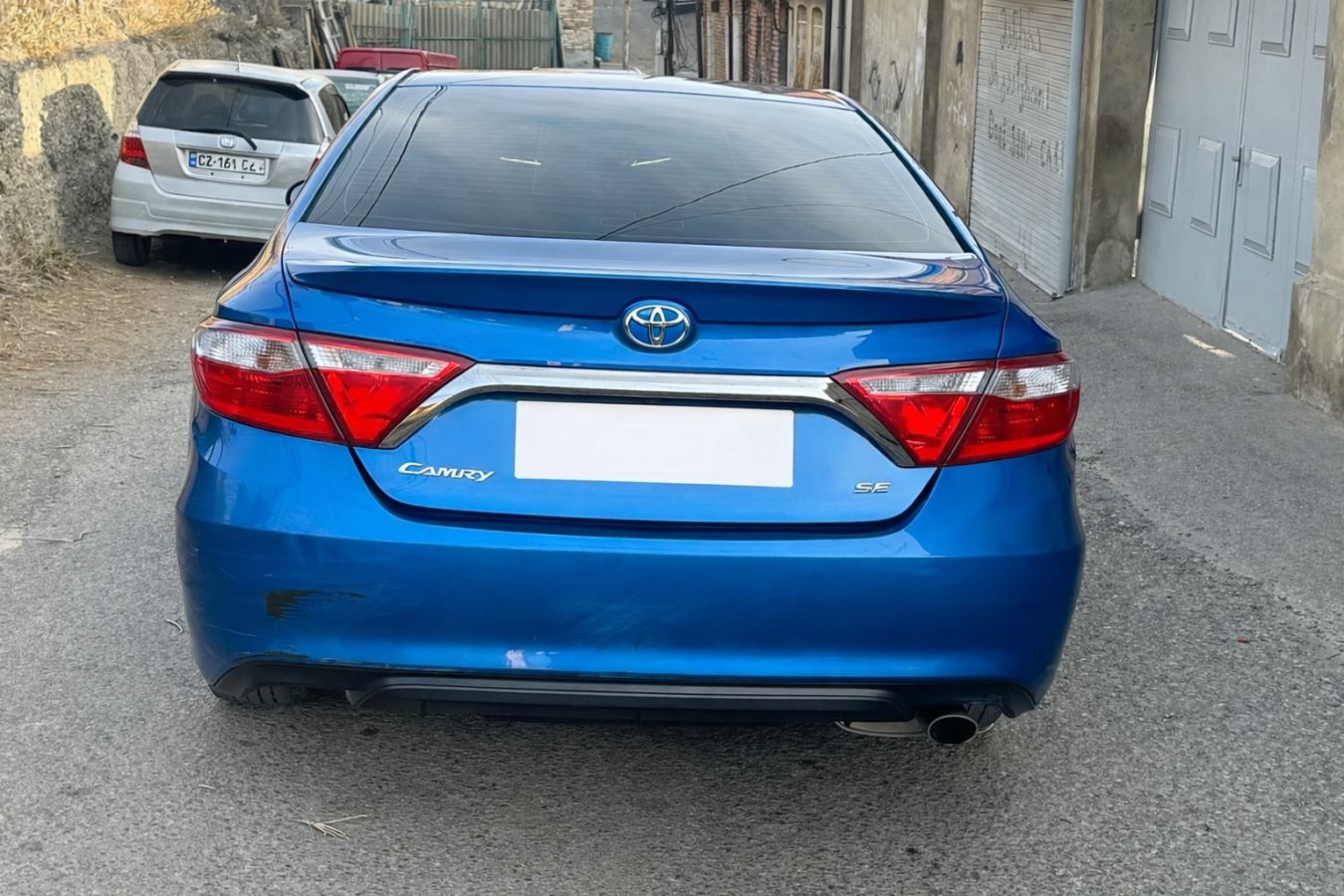 Toyota Camry 2017 — photo 2