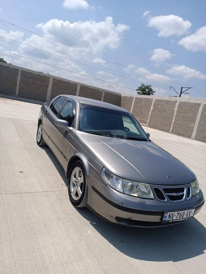 Opel Vectra 2004 — photo 2