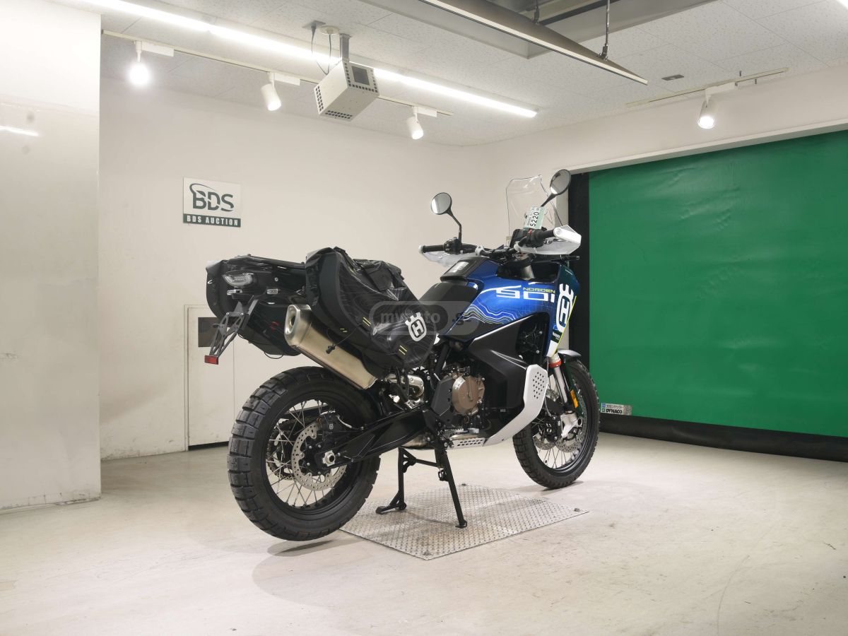 Husqvarna Norden 901 2024 — photo 2