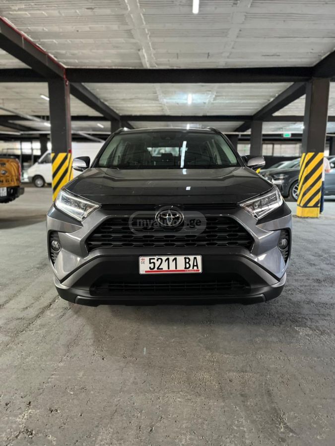 Toyota RAV4 2021 — photo 2