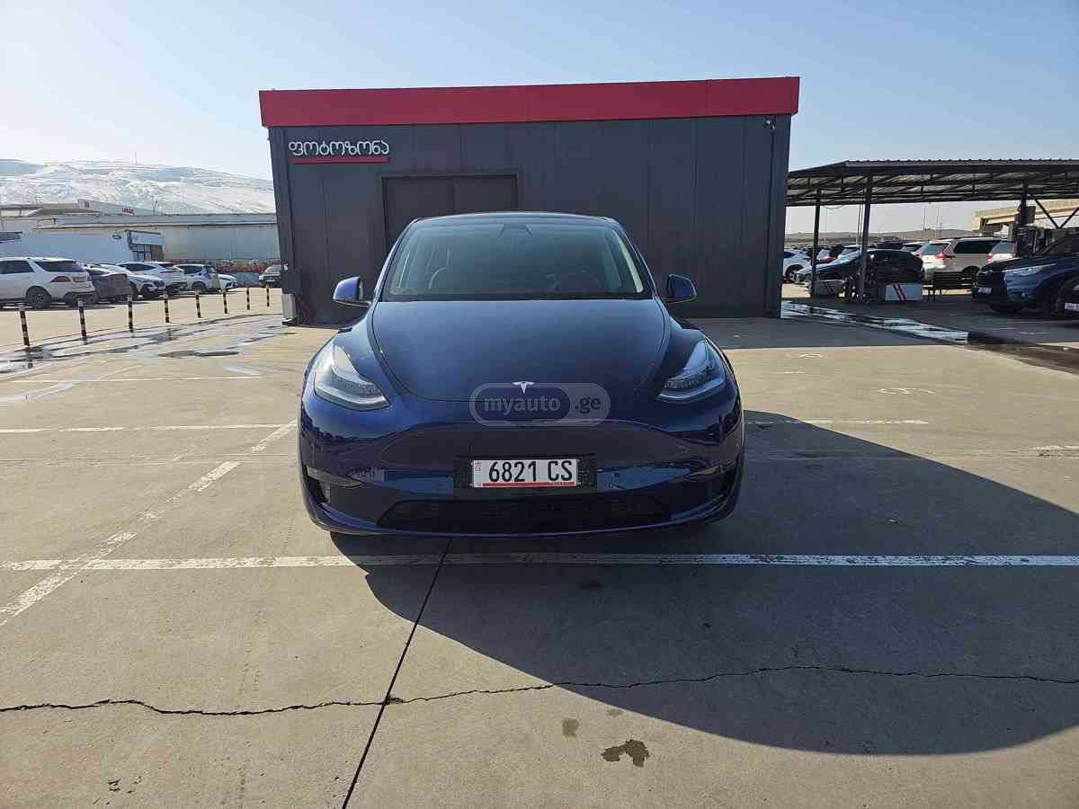 Tesla Model Y 2021 — photo 2