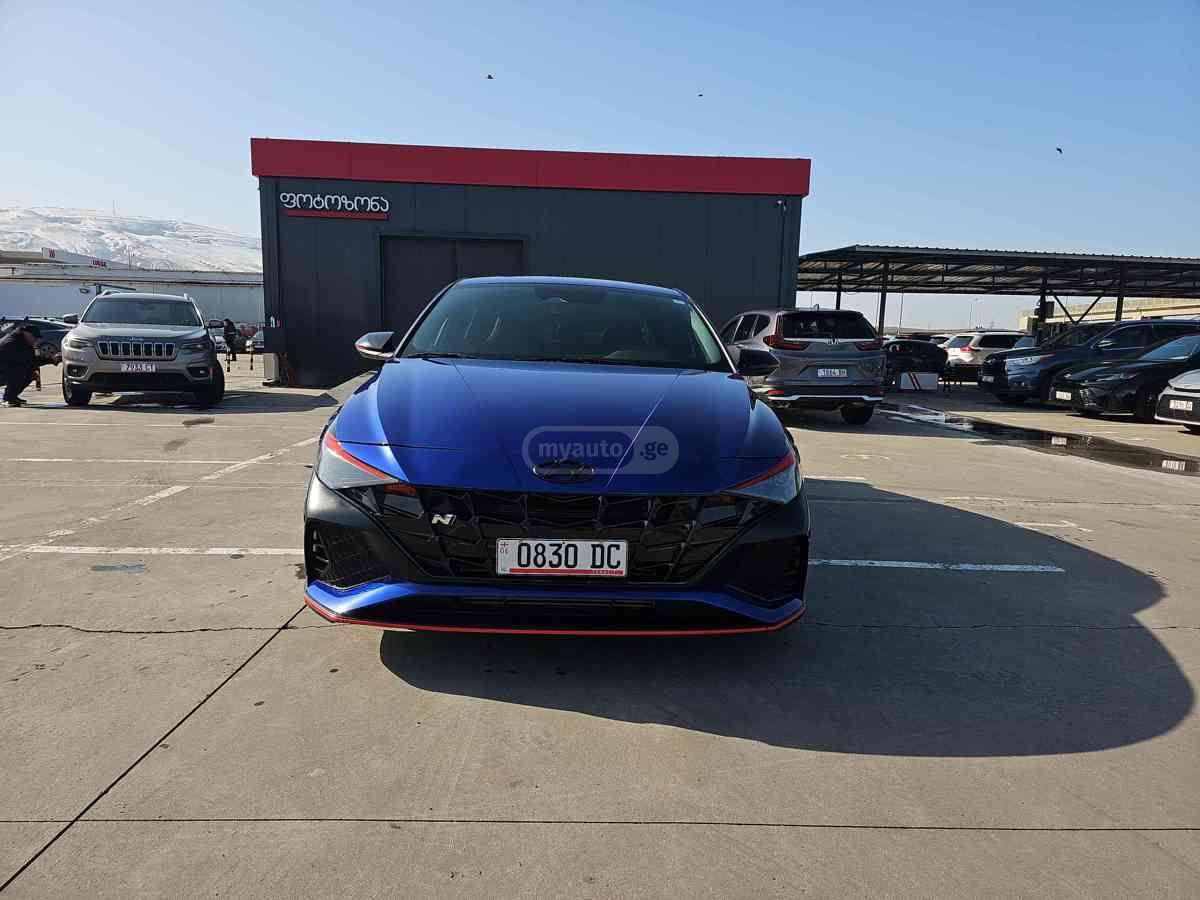 Hyundai Elantra 2022 — photo 2